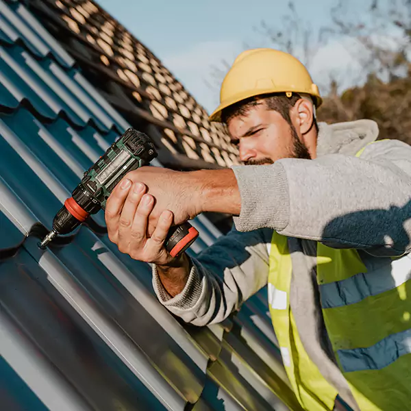 Why Beloit Homeowners Choose Beloit Roofing for Steel Roof Repair Service?